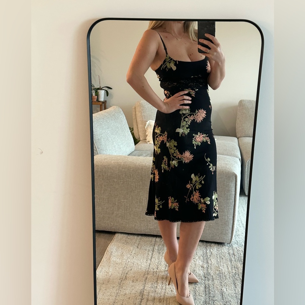 BEBE Floral Lace Midi Dress Spageti Straps size S